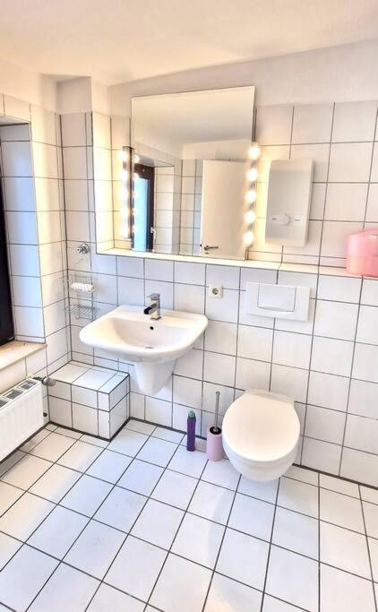 Luna City-Apartment 80Qm 2 Zimmer 2 Baeder 20Km Messe Airport Krefeld Zewnętrze zdjęcie